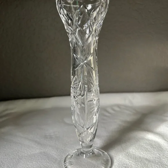 vintage Bohemian cut crystal bud vase. - Picture 9 of 10